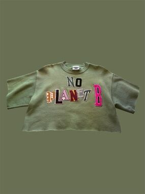 Lee Olive Green 'NO PLANET B' Cropped Graphic Top